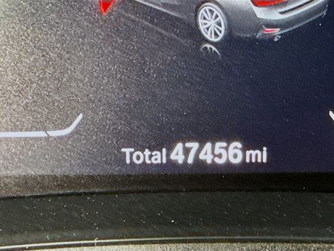 Used 2019 BMW 330i 330i w/ Convenience Package image 16