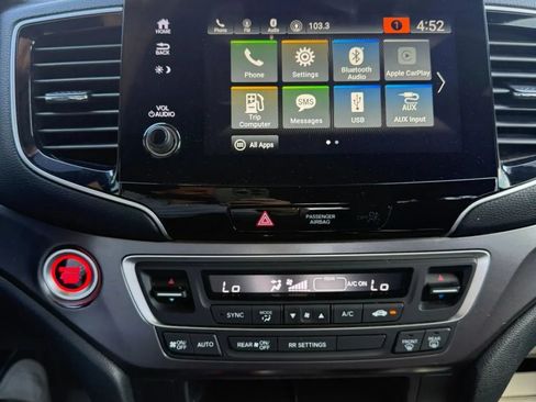 Used 2021 Honda Passport Sport image 16