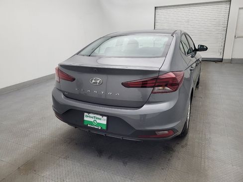 Used 2020 Hyundai Elantra SE w/ Winter Weather Package image 7