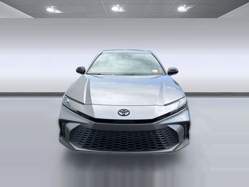 Certified 2025 Toyota Camry SE w/ Convenience Package FWD image 5