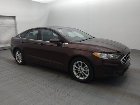 Used 2019 Ford Fusion SE FWD image 11