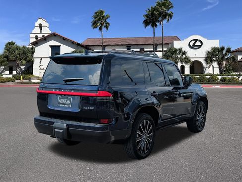 Certified 2025 Lexus GX 550 AWD/4WD image 2