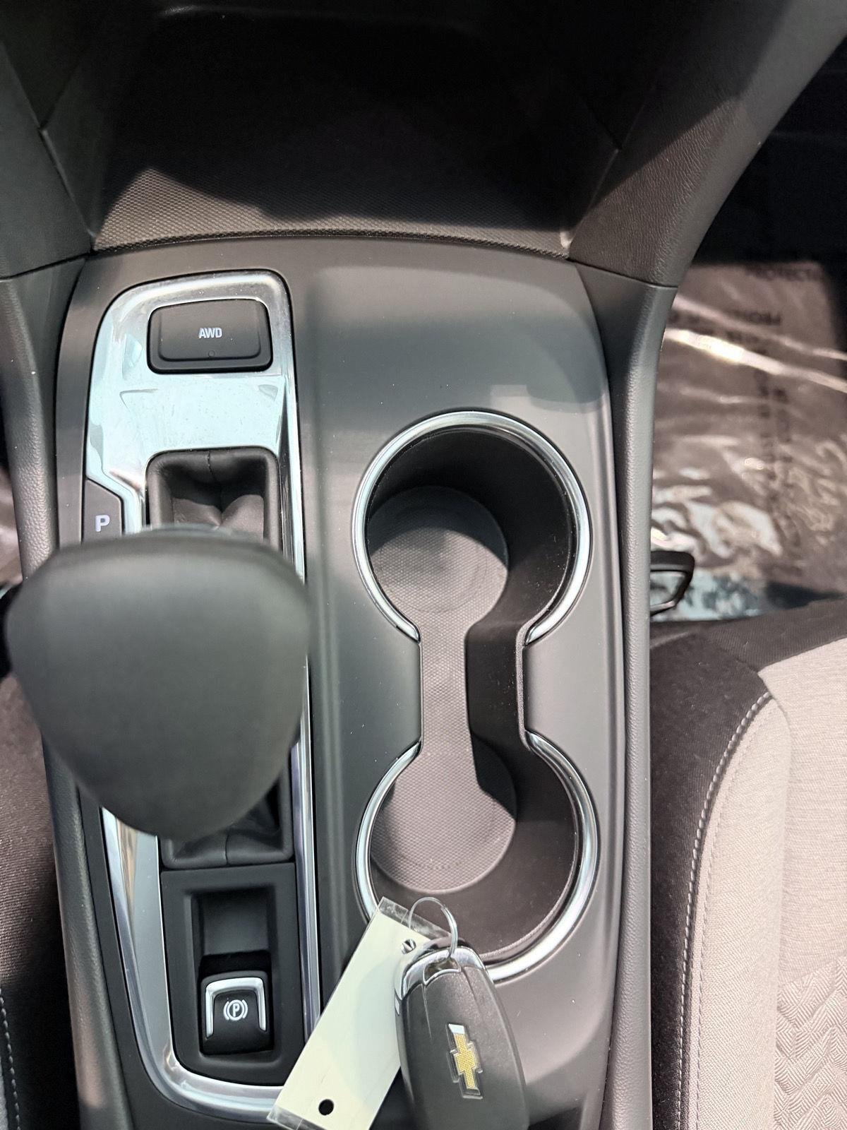Used 2024 Chevrolet Equinox LS w/ LS Convenience Package AWD/4WD image 39