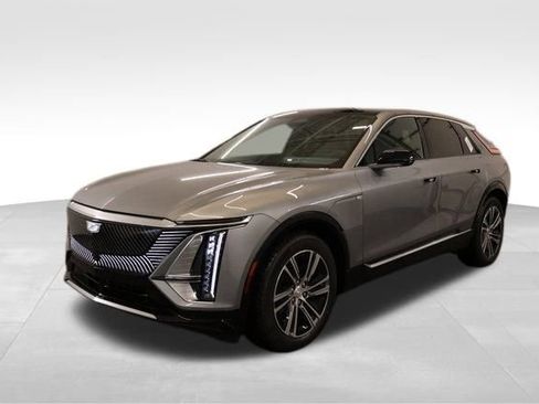 New 2026 Cadillac Lyriq Luxury image 5
