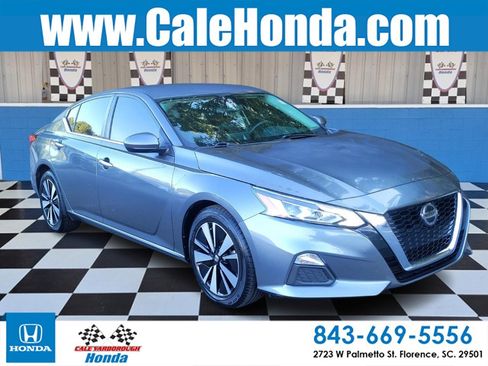Used 2022 Nissan Altima 2.5 SV FWD image 1