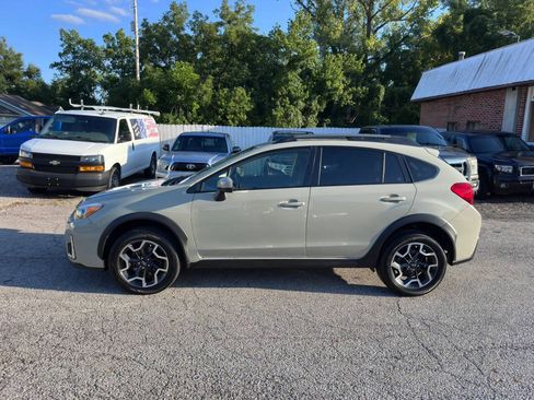 Used 2017 Subaru Crosstrek 2.0i Premium AWD/4WD image 5