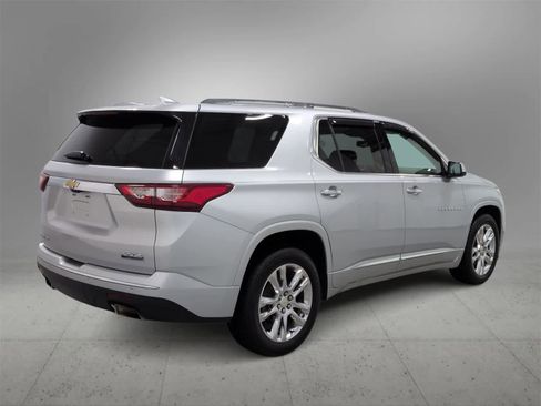 Used 2020 Chevrolet Traverse High Country w/ LPO, Floor Liner Package image 8