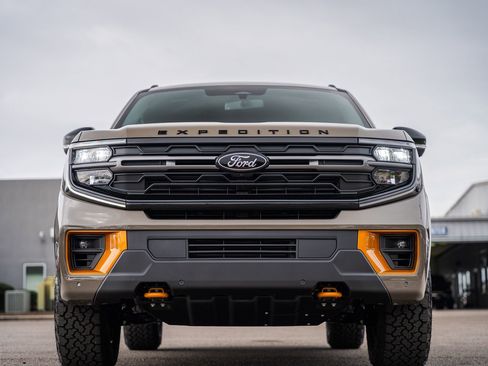 New 2026 Ford Expedition Tremor AWD/4WD image 2