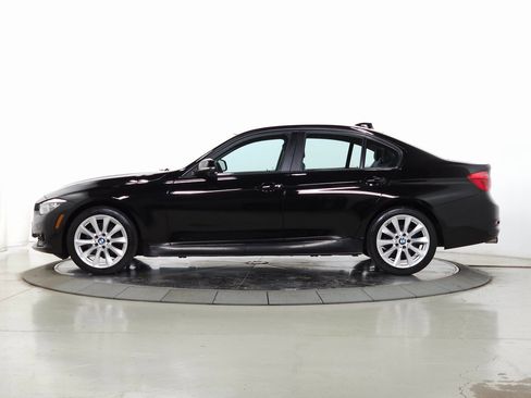 Used 2018 BMW 320i xDrive Sedan image 4