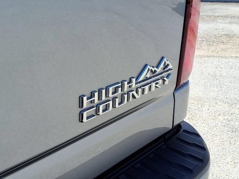 Used 2024 Chevrolet Silverado 3500 High Country AWD/4WD image 19