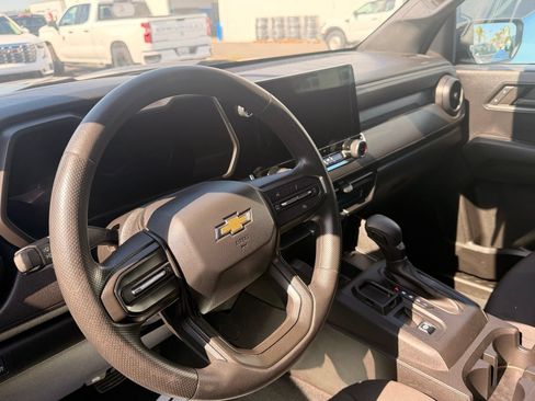 Used 2023 Chevrolet Colorado W/T RWD image 7