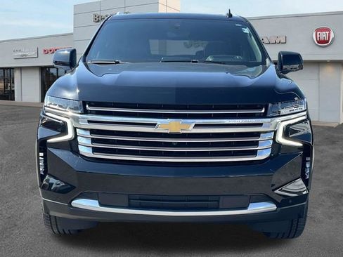 Used 2021 Chevrolet Tahoe High Country w/ Premium Package AWD/4WD image 2