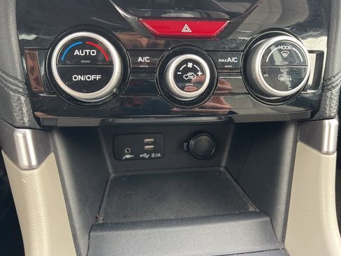 Used 2023 Subaru Forester Premium image 7