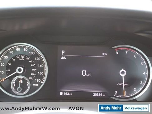 Used 2023 Genesis G70 2.0T image 29