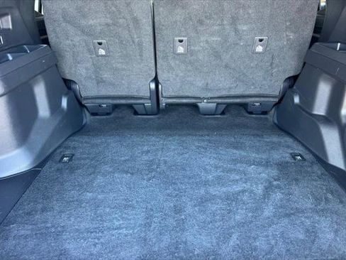 Certified 2025 Toyota 4Runner SR5 AWD/4WD image 16