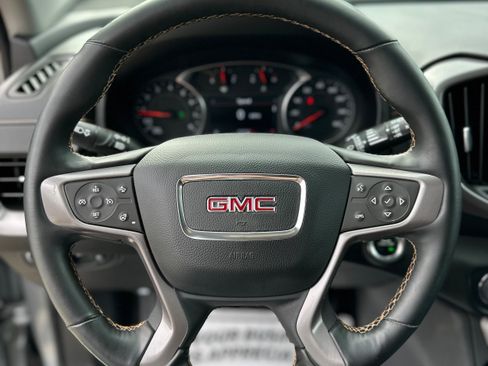 Used 2024 GMC Terrain AT4 AWD/4WD image 15