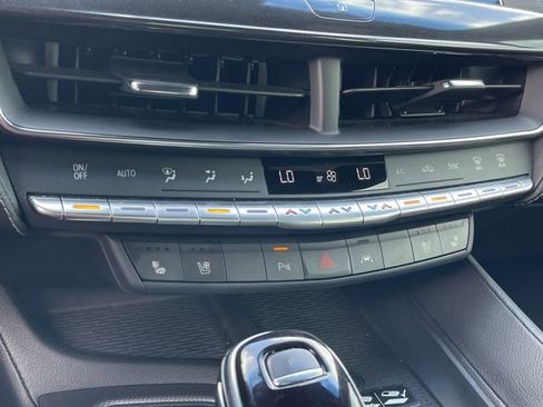 Used 2022 Cadillac CT5 Premium Luxury RWD image 19