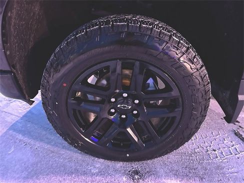 Used 2022 Chevrolet Silverado 1500 Custom Trail Boss w/ LPO, Dark Essentials Package image 31