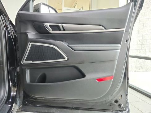 Used 2020 Kia Telluride S FWD image 26
