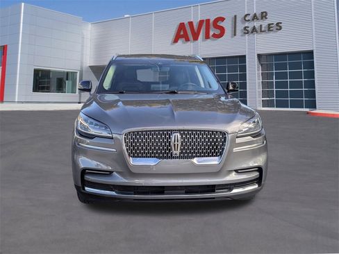 Used 2023 Lincoln Aviator Reserve image 2