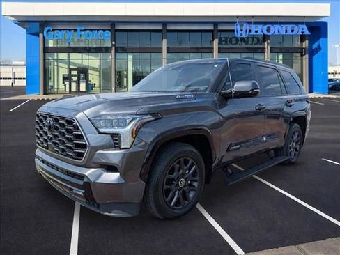 Used 2024 Toyota Sequoia Platinum image 4