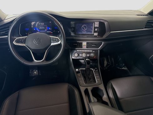 Used 2023 Volkswagen Jetta SE w/ Panoramic Sunroof Package FWD image 17