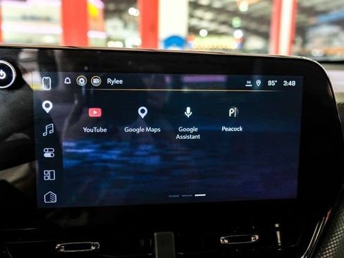 Used 2025 Chevrolet Equinox RS w/ Safety and Technology Package AWD/4WD image 37