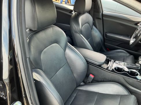 Used 2022 Kia Stinger GT-Line w/ Sun & Sound Package RWD image 21