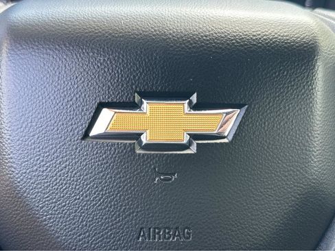 Used 2025 Chevrolet Silverado 2500 W/T w/ WT/CX Safety Package image 23