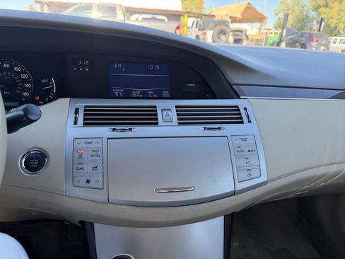 Used 2009 Toyota Avalon Limited image 28