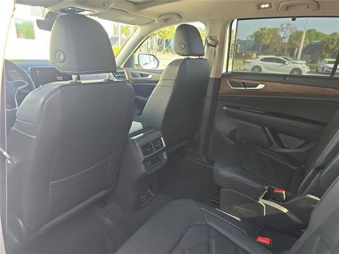 New 2026 Volkswagen Atlas SE image 11