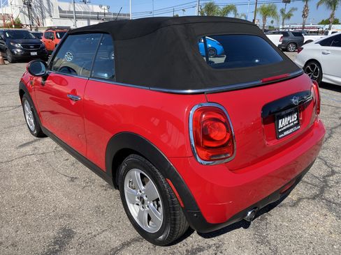 Used 2019 MINI Cooper Convertible FWD image 11