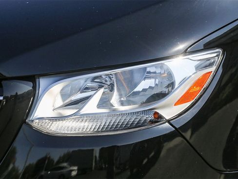 Used 2023 Mercedes-Benz Sprinter 2500 image 8