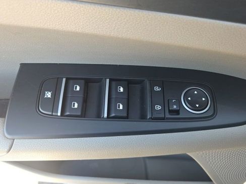 Used 2021 Kia Forte LXS FWD image 17