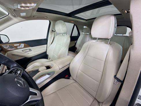 Used 2022 Mercedes-Benz GLE 350 4MATIC image 11