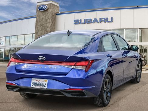 Used 2023 Hyundai Elantra SEL image 4
