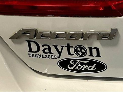 Used 2015 Honda Accord EX-L image 32