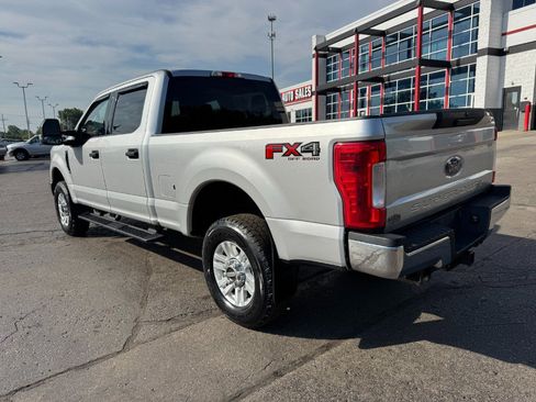 Used 2017 Ford F250 XLT w/ FX4 Off-Road Package AWD/4WD image 3