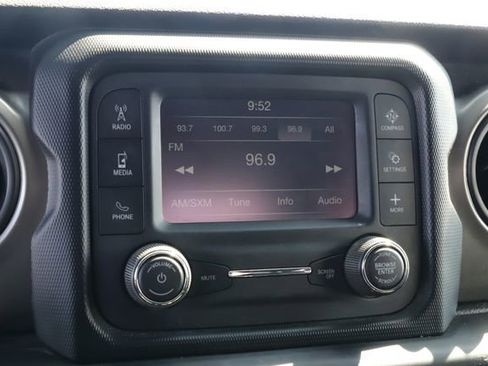 Used 2019 Jeep Wrangler Sport AWD/4WD image 25