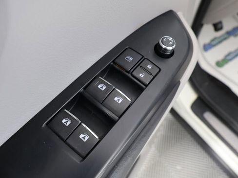 Used 2015 Toyota Highlander Limited image 33