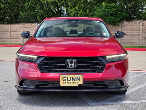 Certified 2025 Honda Accord SE image 8