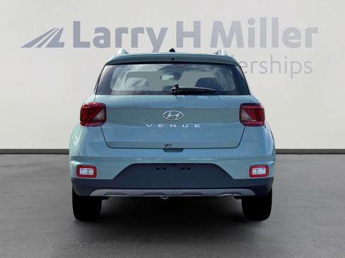 New 2026 Hyundai Venue SEL FWD image 6