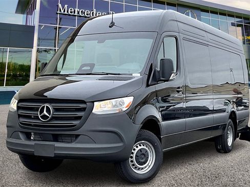 New 2025 Mercedes-Benz Sprinter 3500 image 2