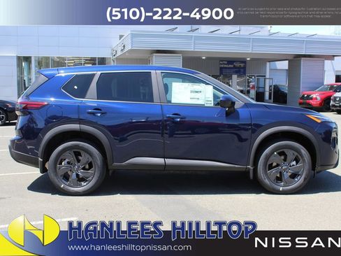 New 2026 Nissan Rogue SV AWD/4WD image 6