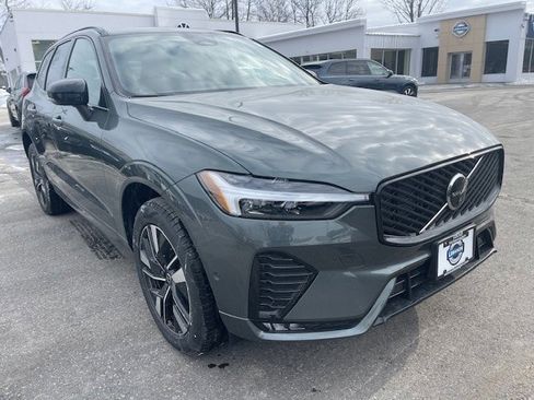 New 2026 Volvo XC60 B5 Plus w/ Protection Package Premier image 4