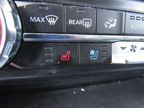 Used 2023 Ford F150 Lariat image 21