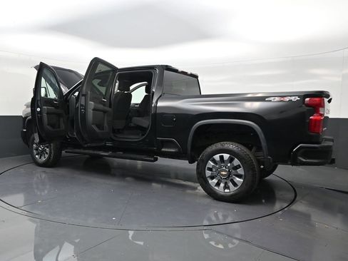 Used 2025 Chevrolet Silverado 2500 Custom w/ Custom Value Package AWD/4WD image 31