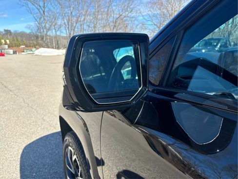 Certified 2025 Chevrolet Silverado EV RST image 26