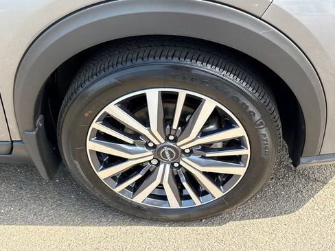 Used 2023 Nissan Kicks SV FWD image 7