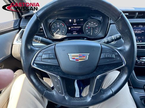 Used 2023 Cadillac XT5 Premium Luxury w/ Technology Package FWD image 14
